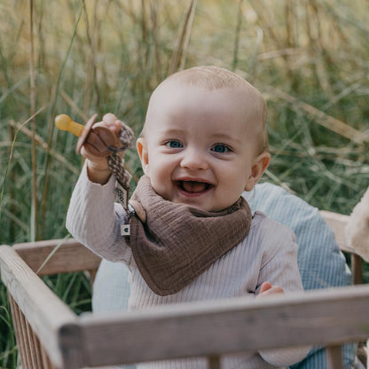 Bandana Bib Dark Oak